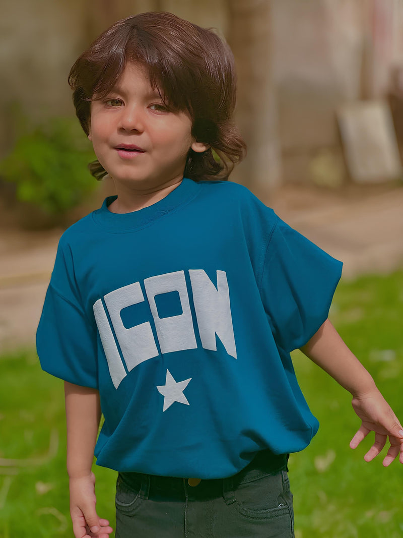 Kid wearing Mama Doura tee